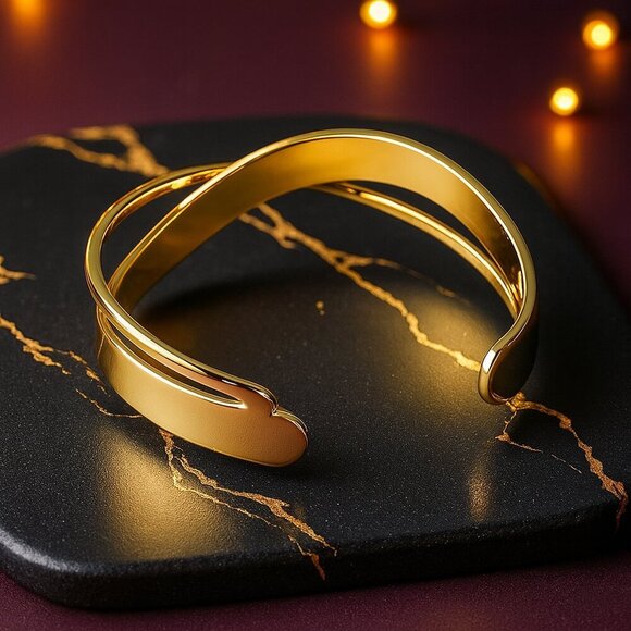 🆕️18K Gold Plated Overlap Cuff Bangle Bracelet | Minimalist Elegant Jewelry ✨ - Picture 5 of 8